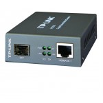 TP-LINK MC220L - Fibre media converter - GigE - 1000Base-LX, 1000Base-SX, 1000Base-LH - RJ-45 / SFP (mini-GBIC) - up to 10 km - 850 nm / 1310 nm - for P/N: TL-MC1400 MC220L